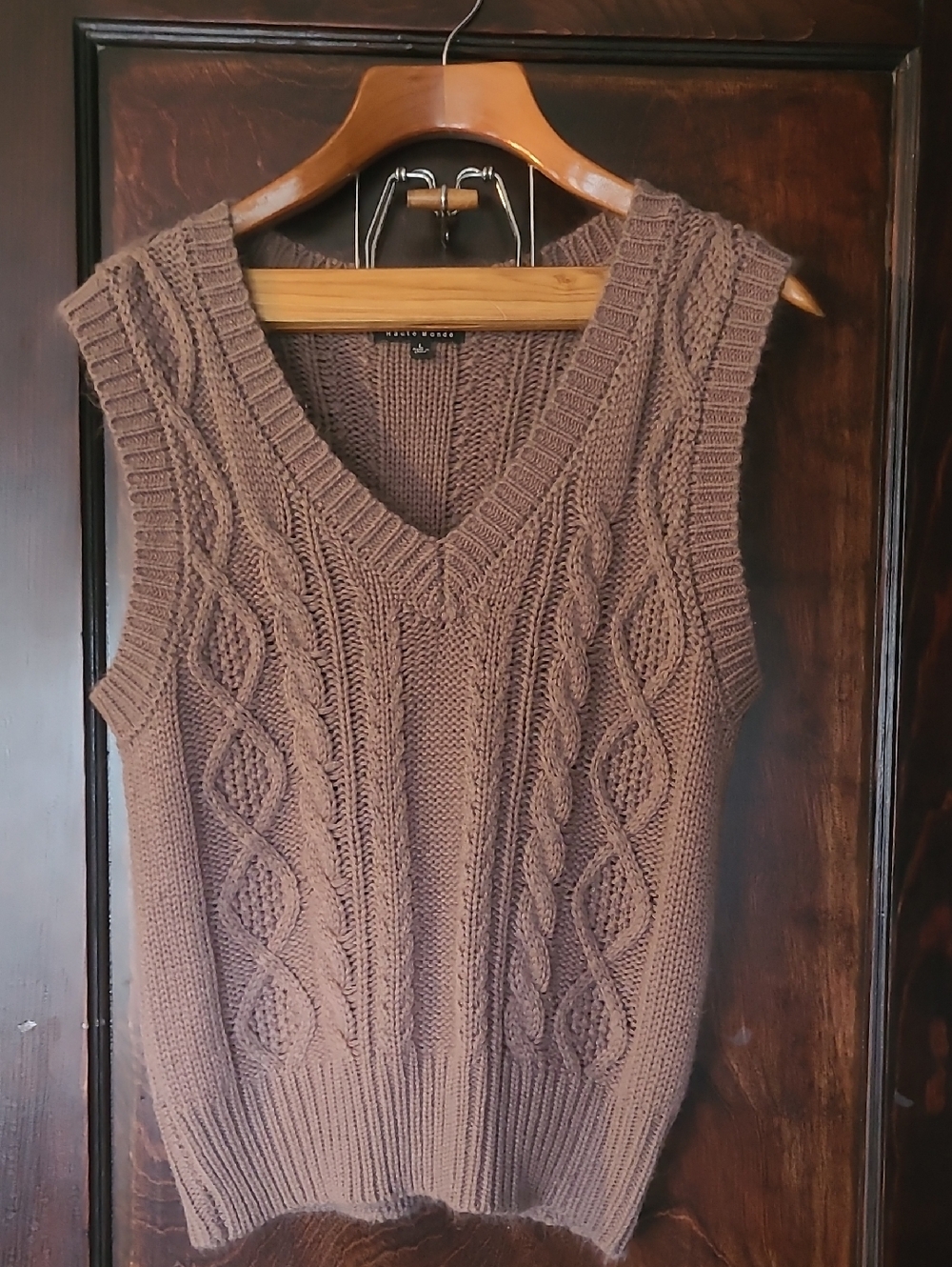 Haute Monde Cable Knit V-Neck Sweater Vest - Taupe Brown